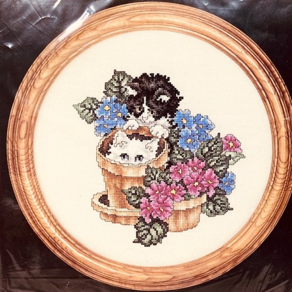 Janlynn Kitties and Flower Pots" Cross Stitch Kit - New/Sealed (1991) - Picture 1 of 6